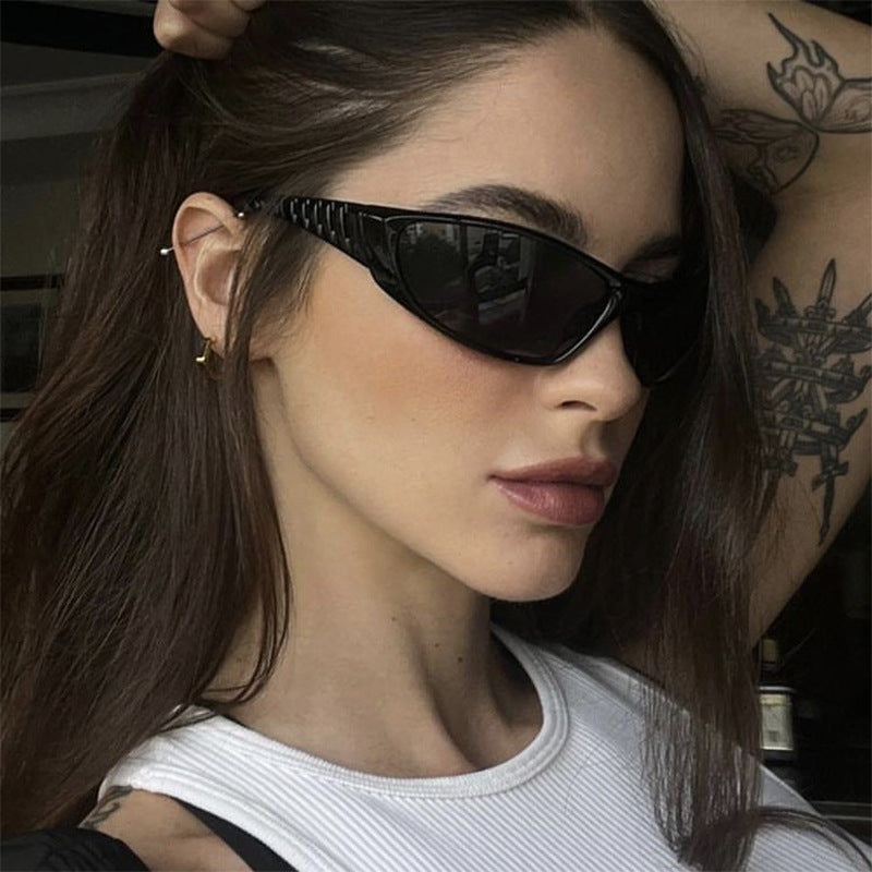 Future Tech Sunglasses Y2K Millennium Sunglasses Spicy Girl Retro High End Sunglasses Street Photography Female