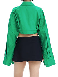 Cutting and splicing short shirt tops