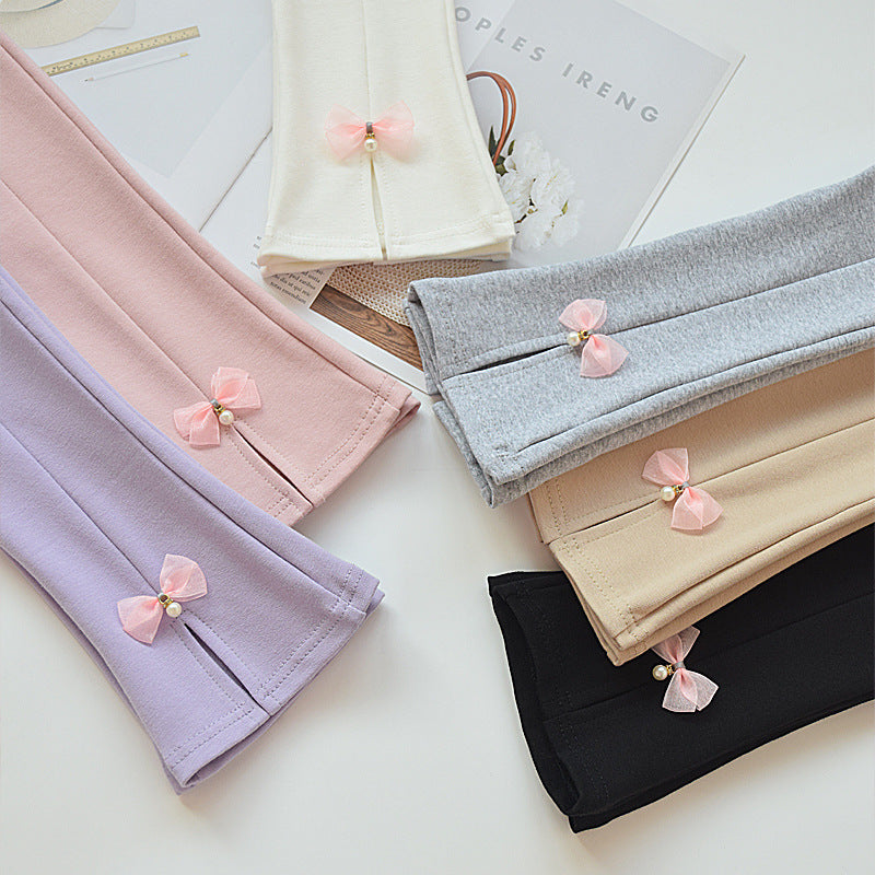 Girls' bell bottoms in spring and autumn
