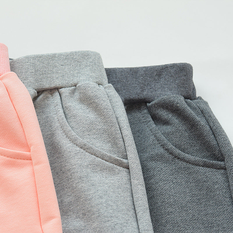 Girls' shorts for outerwear