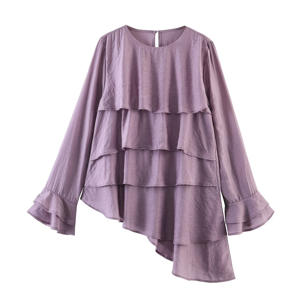 Asymmetric stacked decorative tops on the street